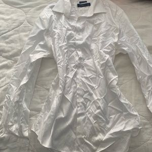 Vera Wang white long sleeve button down top